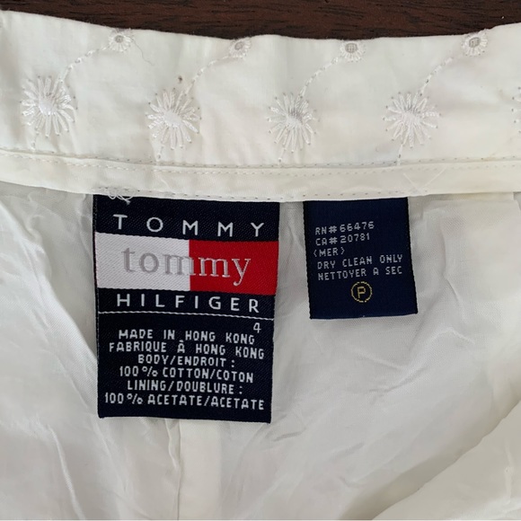 Vintage Tommy Hilfiger Ivory Eyelet, Lined Shorts, Size 4 - Picture 11 of 11